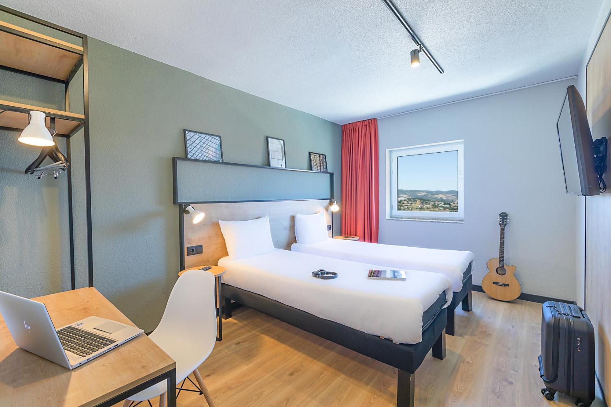 Hotel Ibis Braganca Luaran gambar