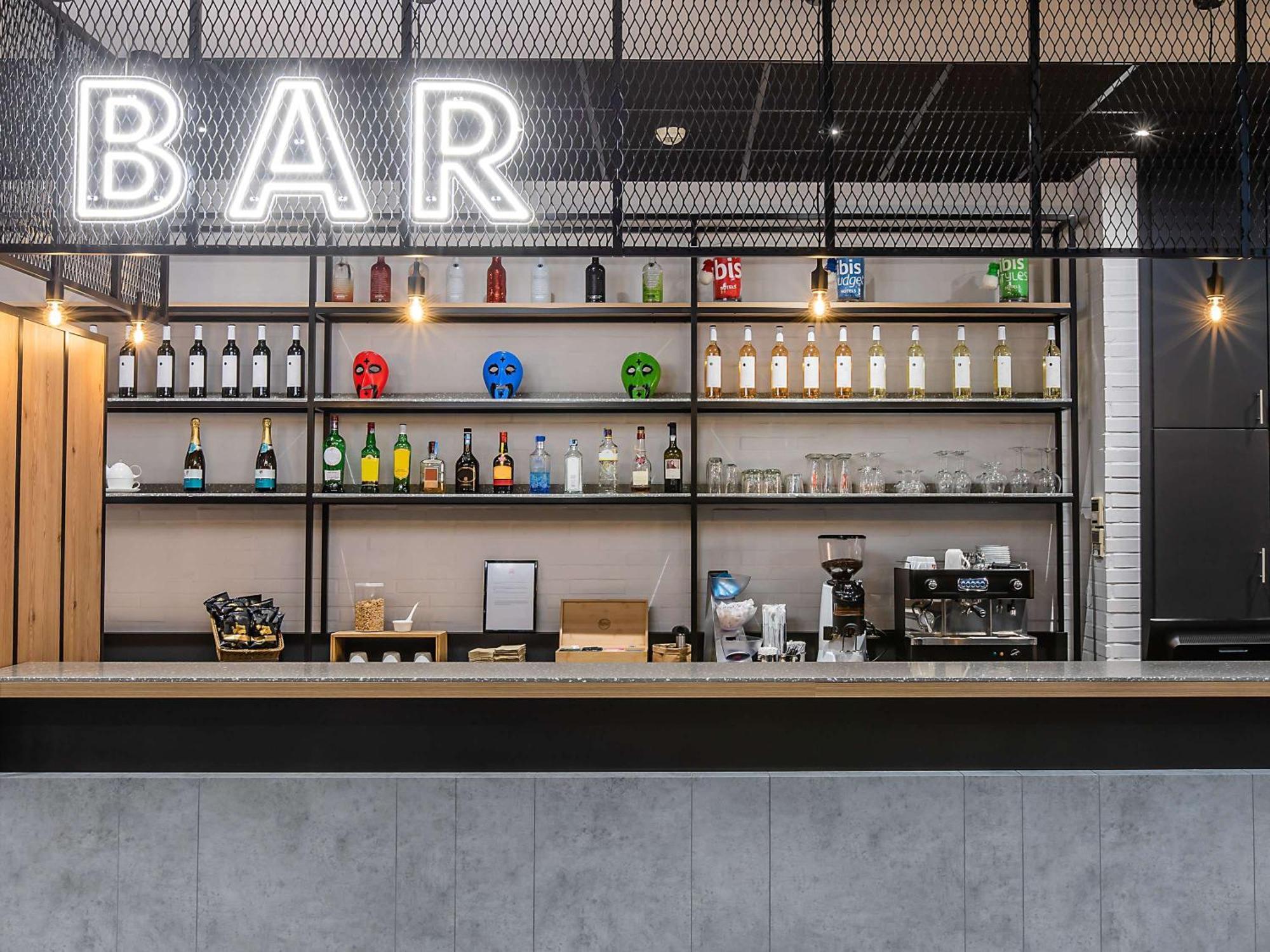 Hotel Ibis Braganca Luaran gambar